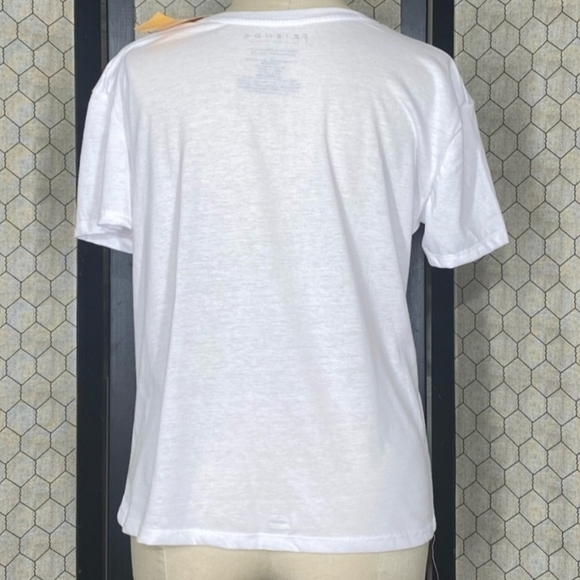 NWT Friends The Late Thanksgiving Short Sleeve Graphic T-Shirt Women's XS New - Picture 3 of 9